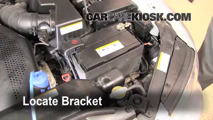 Cambio de batería de Hyundai Azera 2006-2011 - 2007 Hyundai Azera ...